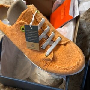 Orange Casual Sneakers Vionic NWT